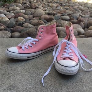 Pink Hightop Chuck Taylor Converse All Star